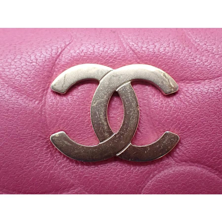 CHANEL シャネル ラウンドファスナー財布 A50085 エンボス カメリア ピンク 中古B+ 【送料無料】 A-8261 CHANEL - CHANEL シャネル ラウンドファスナー財布 A50085 エンボス