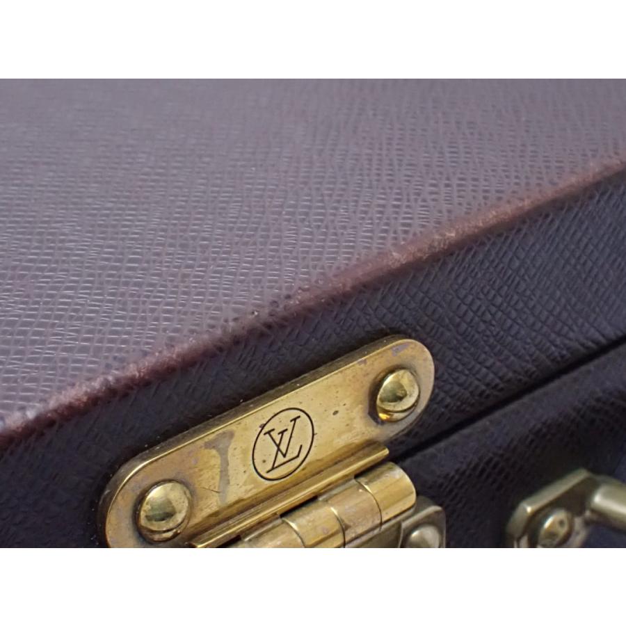 LOUIS VUITTON（ルイ・ヴィトン） ルイ ヴィトン タイガ