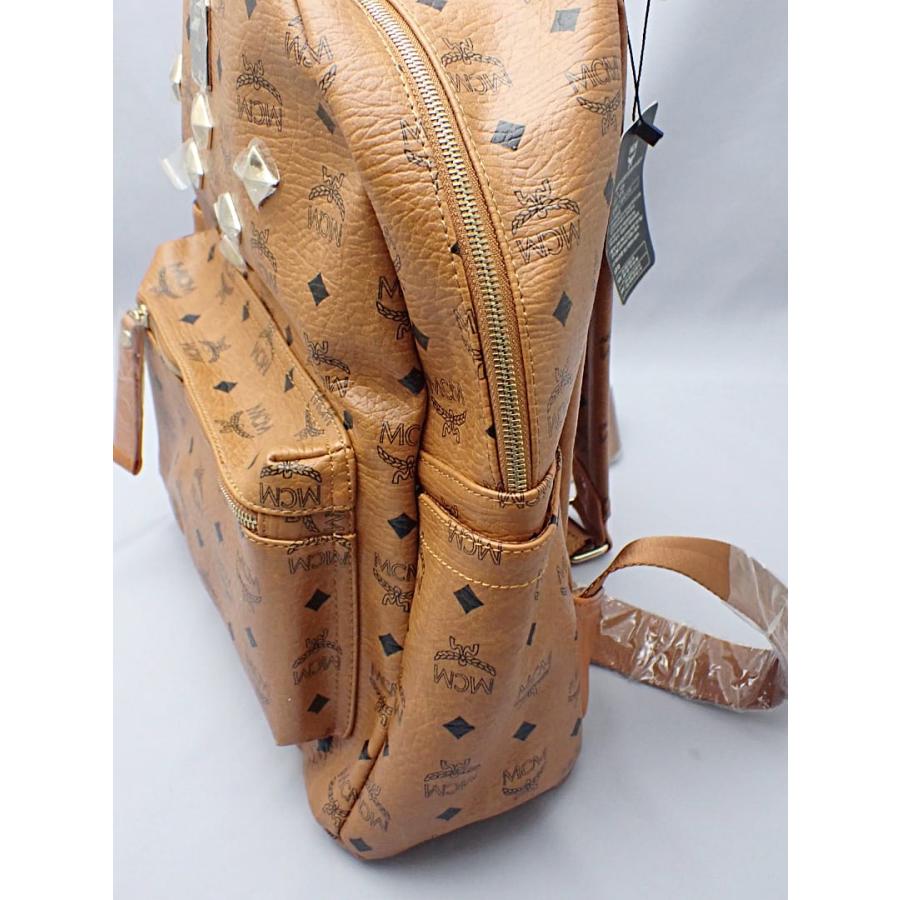 MCM リュック　ブラウンレザー　スタッズ Mサイズ MCM ヴィセトス レザー×スタッズ バックパック/リュック
