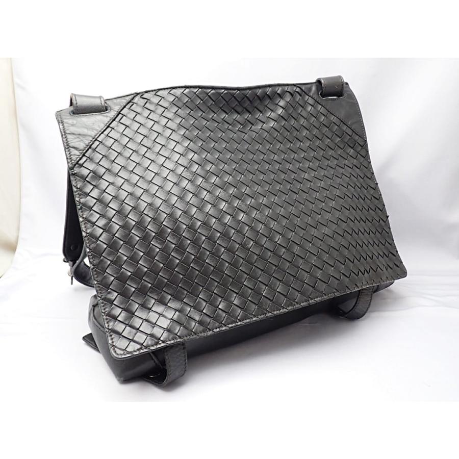 BOTTEGA VENETA（ボッテガ・ヴェネタ） イントレチャート ショルダー