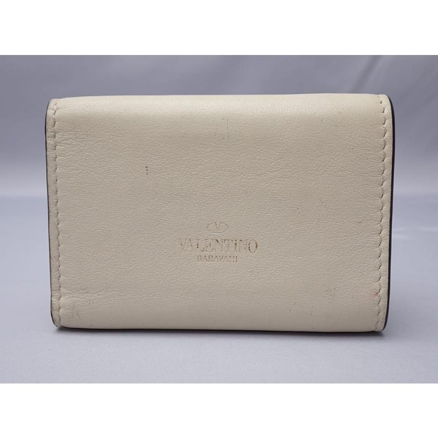 VALENTINO GARAVANI ヴァレンティノ ガラヴァーニ 三つ折り財布 WW2P0Q47 レザー スタッズ アイボリー 中古B 【送料無料】 A-9148【質屋出品】 VALENTINO GARAVANI（ヴァレンティノ ガラヴァーニ） ヴァレンティノ