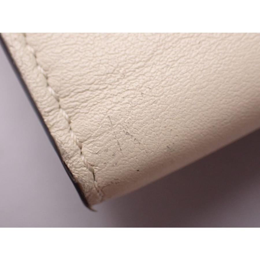 VALENTINO GARAVANI ヴァレンティノ ガラヴァーニ 三つ折り財布 WW2P0Q47 レザー スタッズ アイボリー 中古B 【送料無料】 A-9148【質屋出品】 VALENTINO GARAVANI（ヴァレンティノ ガラヴァーニ） ヴァレンティノ