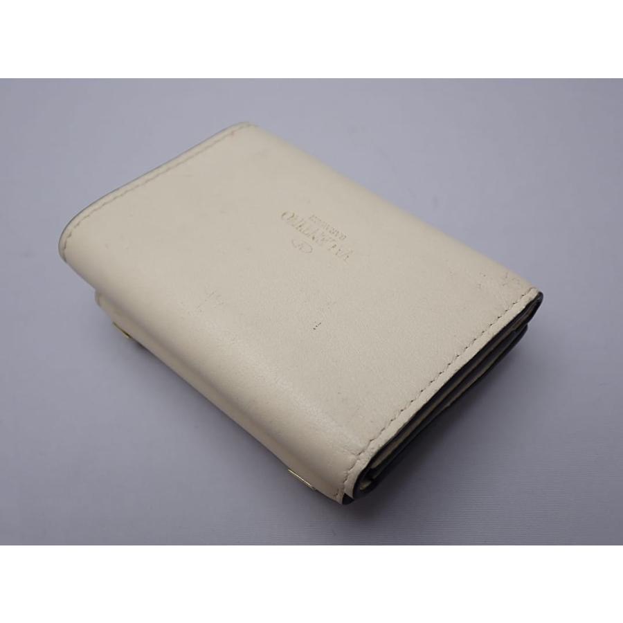 VALENTINO GARAVANI ヴァレンティノ ガラヴァーニ 三つ折り財布 WW2P0Q47 レザー スタッズ アイボリー 中古B 【送料無料】 A-9148【質屋出品】 VALENTINO GARAVANI（ヴァレンティノ ガラヴァーニ） ヴァレンティノ
