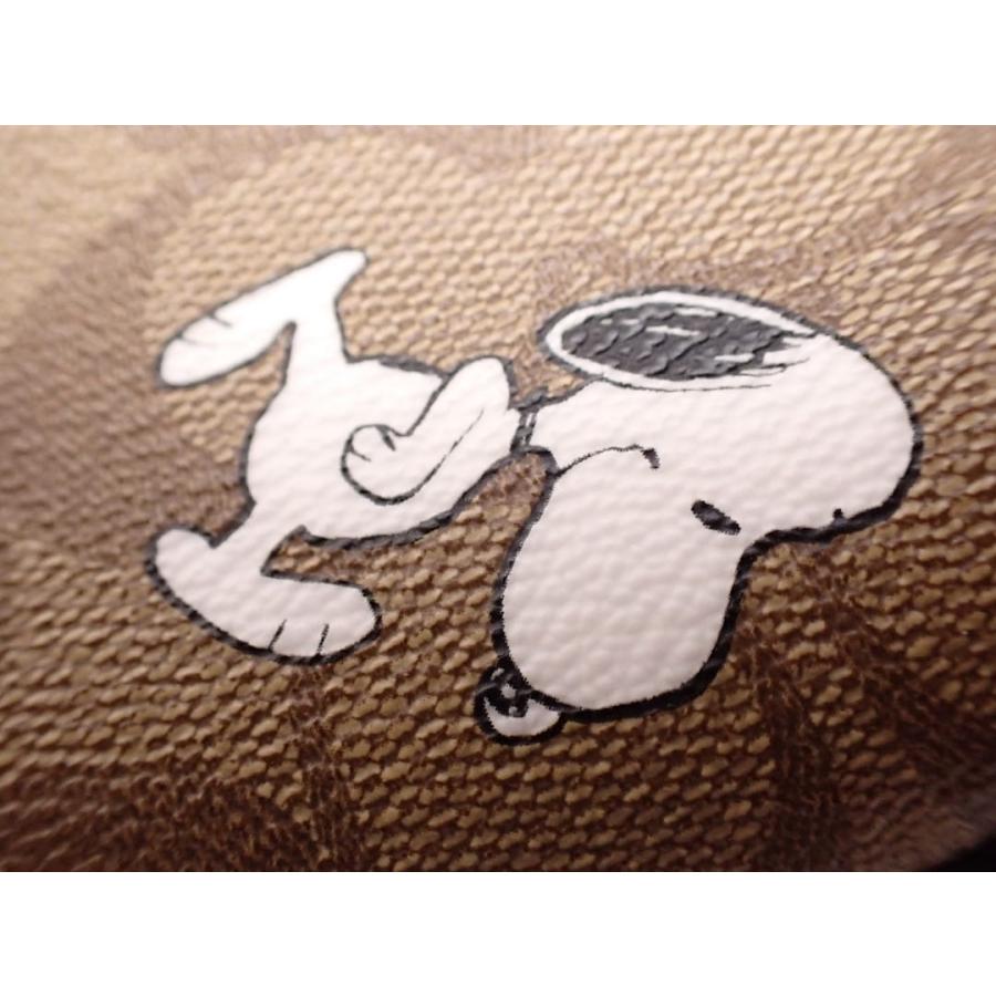 COACH スヌーピー柄 ボディバッグ　未使用 COACH（コーチ） ×PEANUTS ピーナッツ スヌーピー シグネチャー ボディ
