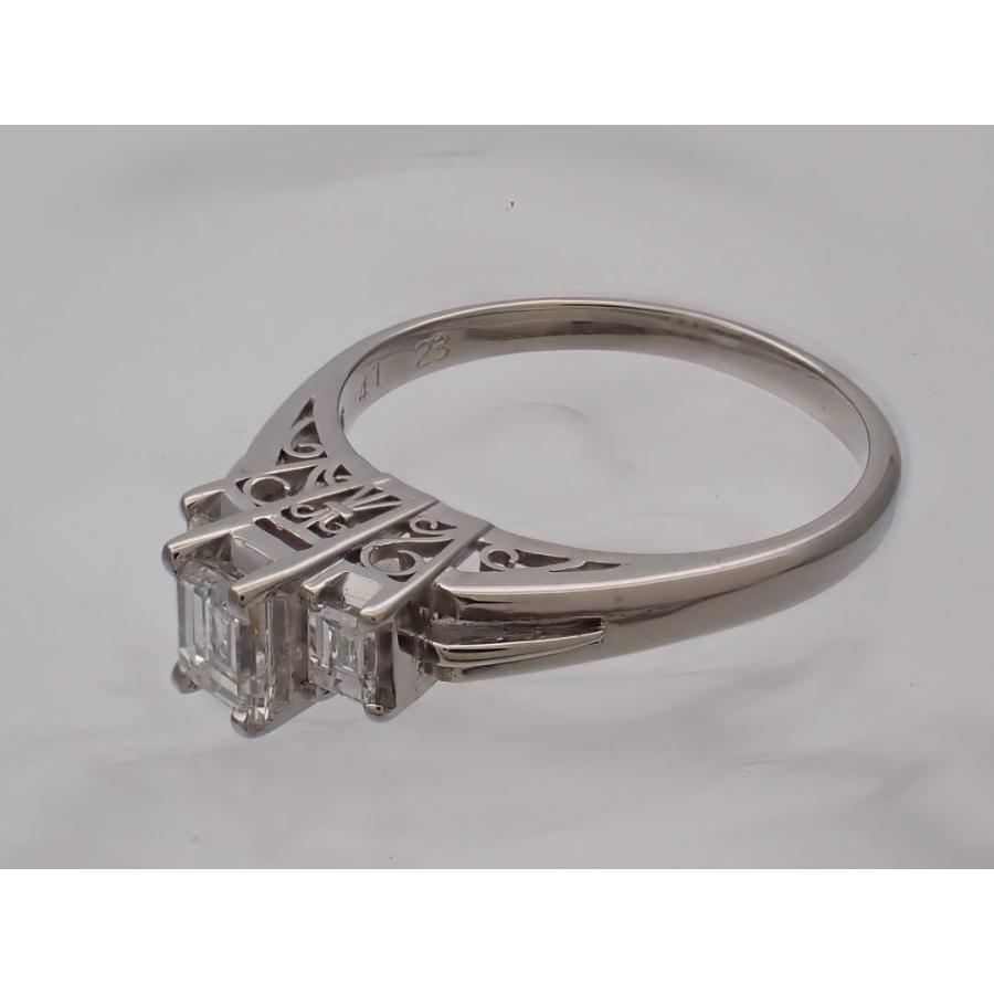 Pt900 プラチナ ダイヤリング スクエアカット 0.41ct+0.23ct 15号 4.57g 中古A+ 【送料無料】 C-9553の画像