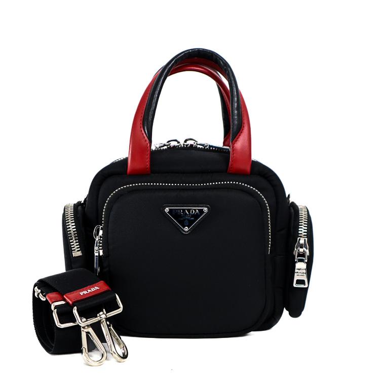 PRADA（プラダ） 【極美品】PRADA マルチポケット ロゴプレート 