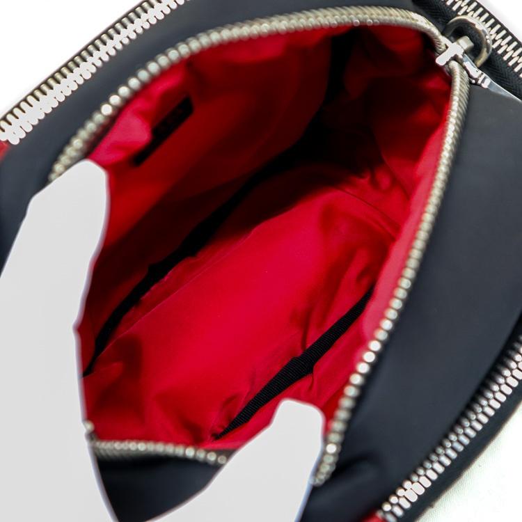 PRADA（プラダ） 【極美品】PRADA マルチポケット ロゴプレート