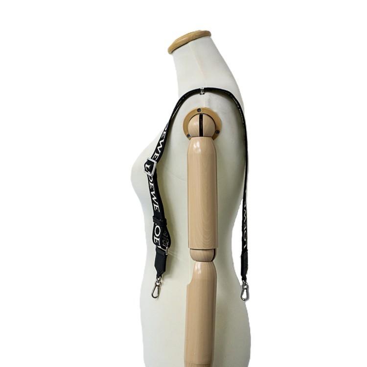 LOEWE（ロエベ） 【極美品】LOEWE ショルダーストラップ ジャガード 