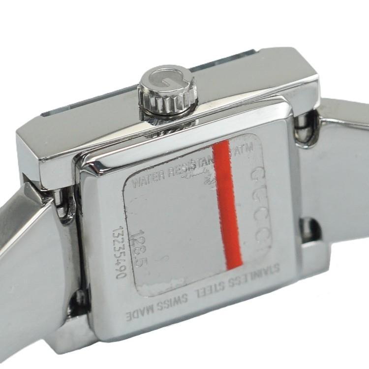GUCCI（グッチ） 【美品】GUCCI 腕時計 Gフレーム バングルウォッチ