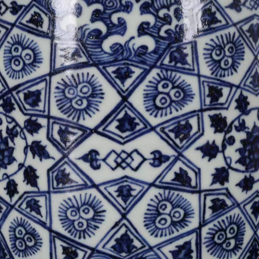 中国古美術.精品収蔵 .手動描画 .青花磁器.花卉紋.古陶瓷器.置物.擺件