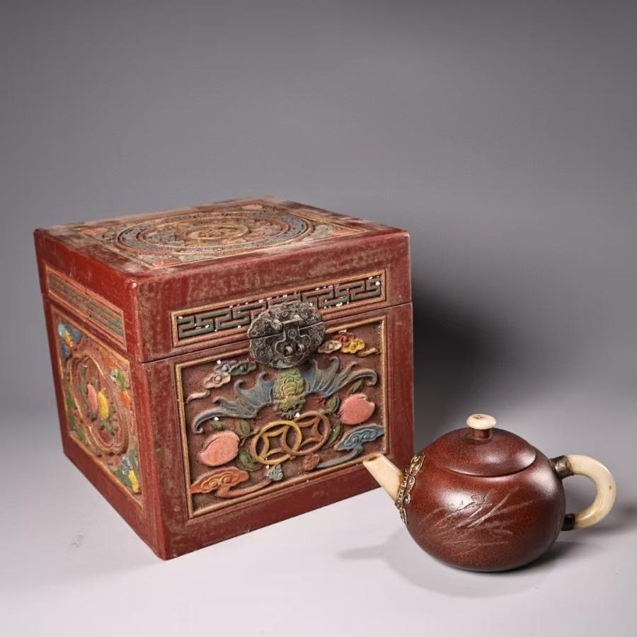 中国古玩粉彩唐人物色絵香炉【桐箱付】 中国古玩粉彩唐人物色絵香炉【桐箱付】