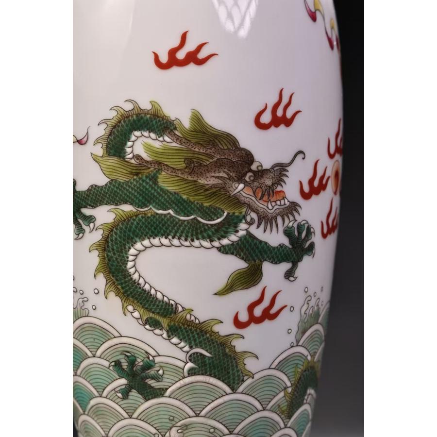 中国美術　大清雍正年製銘　陰刻　粉彩　昇龍花唐草文　梅瓶 期間限定送料無料】 中国美術 大清雍正年製銘 陰刻 粉彩 昇龍花