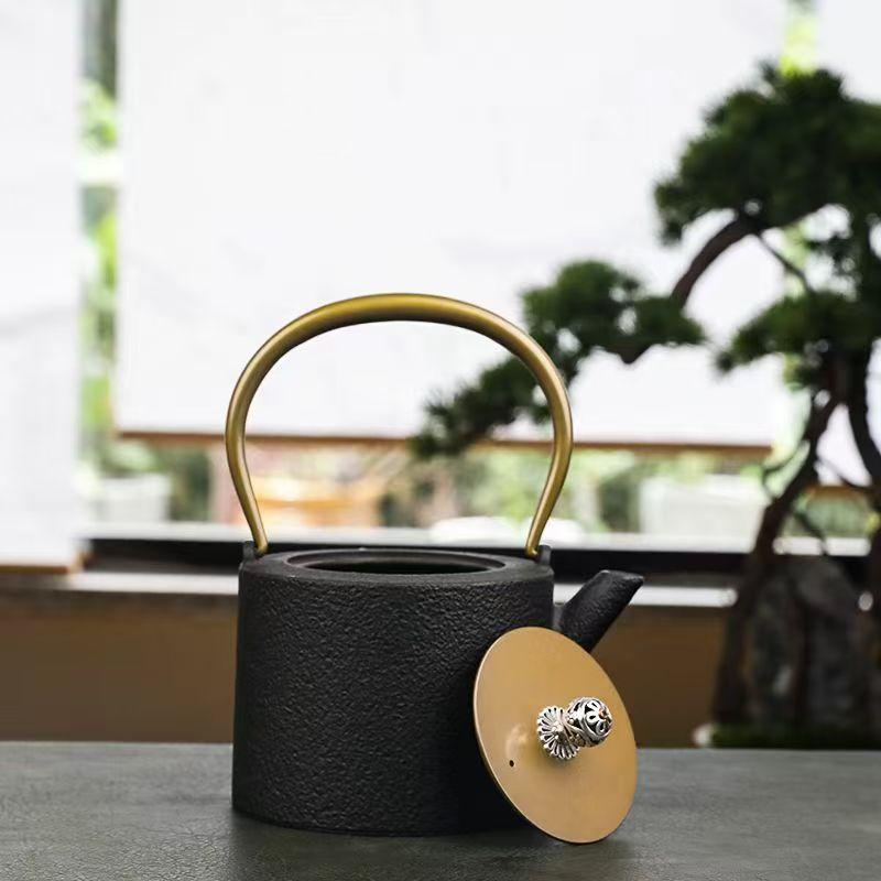鉄器 急須 伝統工芸 手作り 鉄分補給 鉄瓶　JMHB053 中国古美術.鉄瓶.鋳鉄.ケトル.手作り鉄壺.1310ml.キャンプ用