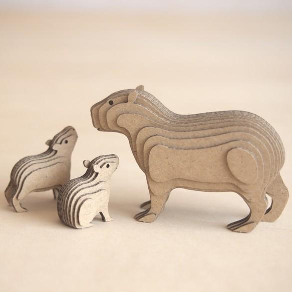 ペーパークラフト ダンボール 動物 カピバラ 段々動物園 カピバラの親子 立 送料無料 小型便にて配送 Capibara ダンボールクラフトストア 通販 Yahoo ショッピング