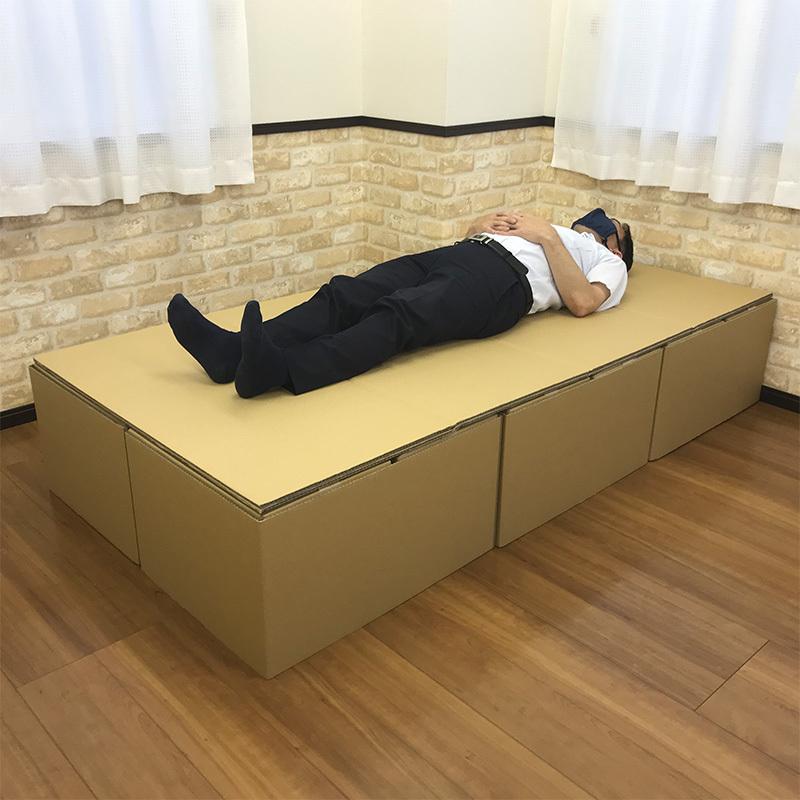 Nedoko-Dana (ネドコダナ) 非常用ベッド 緊急災害時用組立てベッド 企業も採用 ダンボール 組み立て式 コンパクト収納 防災グッズ ワイドサイズ タチバナ産業 |  | 02