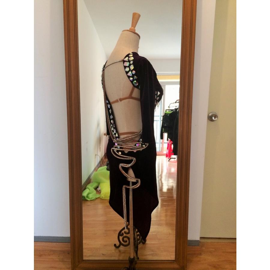 社交ダンス用ラテンドレス　セミオーダー可能     商品情報    使用素材 ・ストレッチネット・スパンデックス 他 社交ダンス専門店ダンスナビゲーションのセレク