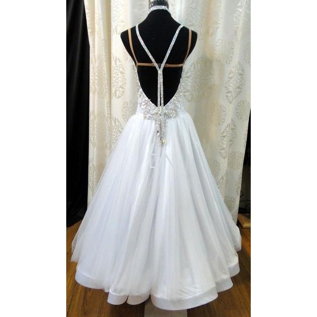 社交ダンス用スタンダードドレス　セミオーダー可能     商品情報    使用素材 ・ストレッチネット・スパンデックス 他 社交ダンス専門店ダンスナビゲーションのセレクトドレス。バーシャ正規品カラー・サイズ変更(セミオーダー)可