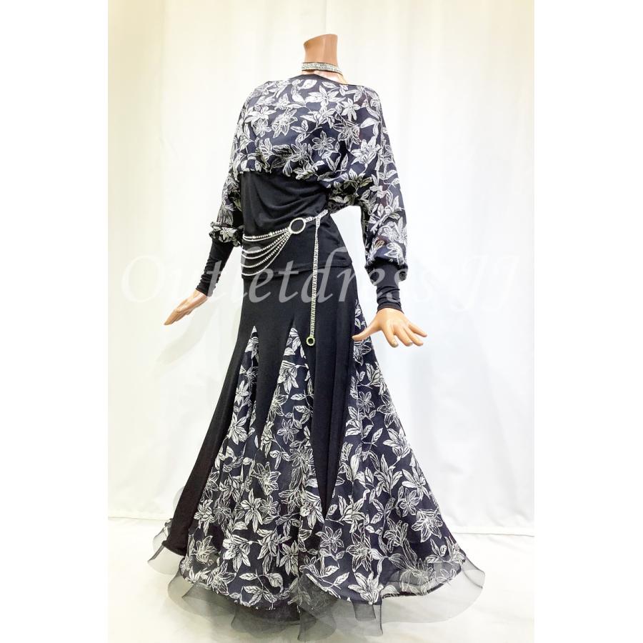 SALE☆チャコット　社交ダンス スカート　M 花柄 フレア　定価29700円 SALE☆チャコット 社交ダンス スカート M 花柄 フレア 定価29700円