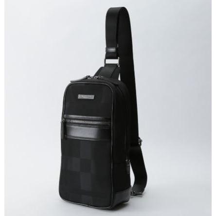 ブラックレーベル ボディバッグ 新作 正規品 新品 シャドークレスト