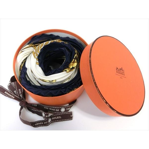 HERMES プリーツスカーフ LES CAVALERS D'OR HERMES - HERMES プリーツスカーフ LES CAVALERS D'ORの通販 by
