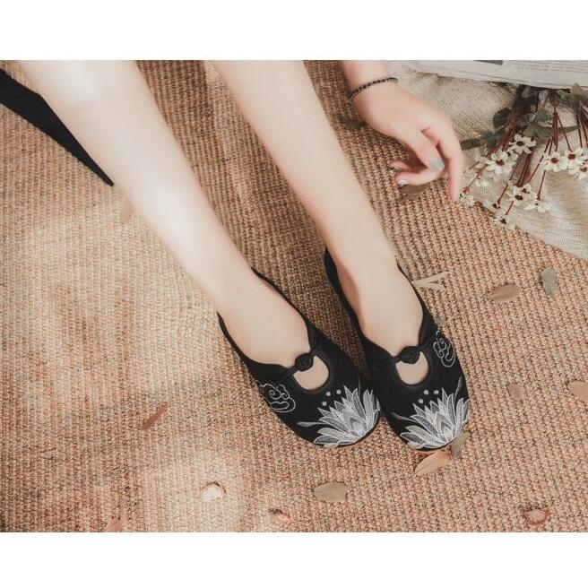 民族風レディースチャイナ刺繍サンダル パンプス ローヒール中華刺繍 手作りチャイナ靴 2枚送料無料 北京靴痛くない 唐装漢服シューズ春秋 Den4 人気ファッション店 通販 Yahoo ショッピング