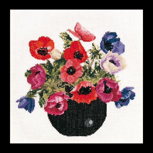 テア　グーベルヌール　刺繍キット（アイーダ） 【Bowl Of Anemones】中級者ー上級者向き ☆お取り寄せキット（納期は30-90日程度）