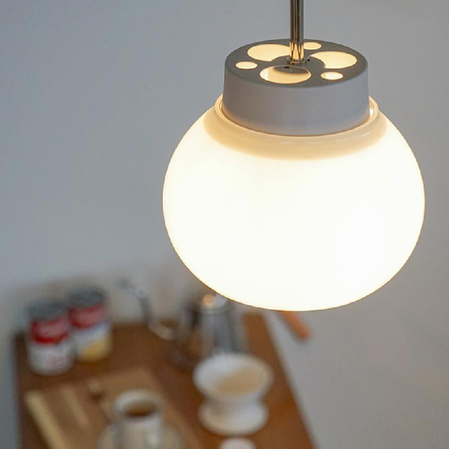直径30センチの白いガラスの照明 ガラス ペンダントライト 直径30cm E26 LED専用 照明器具 北欧