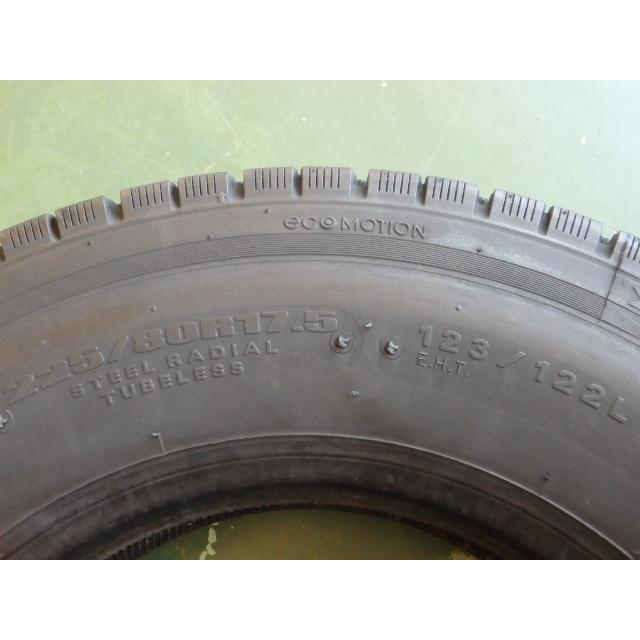 L16142-YTR 902ZE 225/80R17.5 123/122L 中古再生 2本セット 