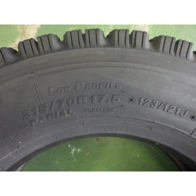BRIDGESTONE（ブリヂストン） 215/70R17.5 123/121J W910 中古 7分山 4 