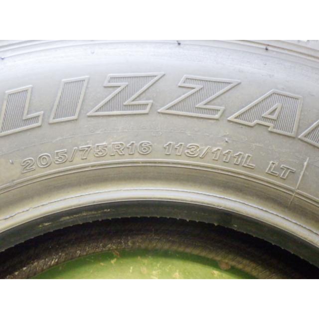 205/75R16 113/111L 冬 中古再生 9分山 4本セット スタッドレスタイヤ