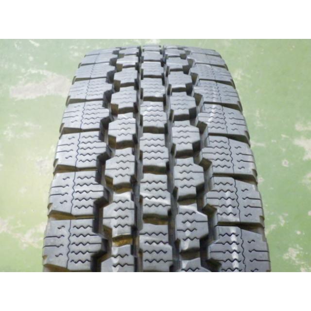 205/75R16　113/111 スタッドレス　 ４本セット　20年製 205/75R16 113/111L 冬 中古再生 9分山 4本セット スタッドレスタイヤ