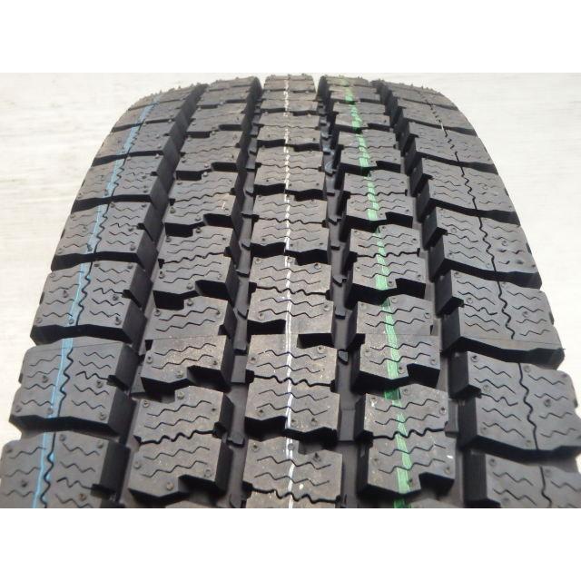 TOYOトラック用SNOWタイヤ225／85R16 121／119N LT超深溝（TOYO TIRES 