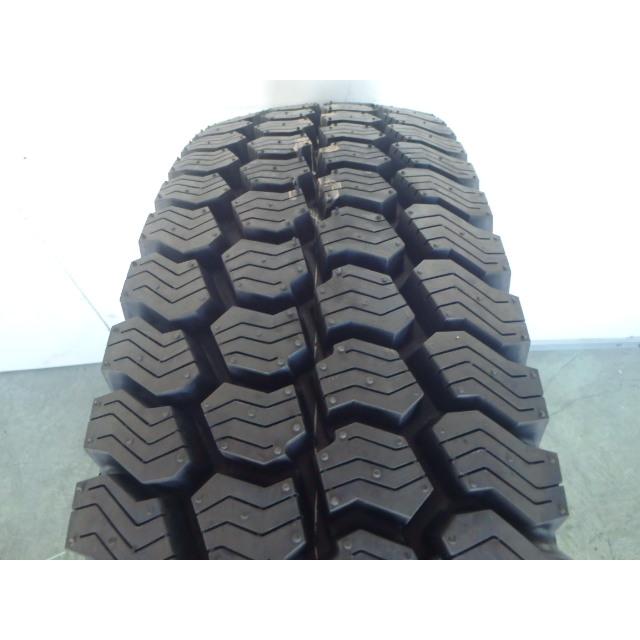 グッドイヤー　スタッドレスタイヤ　6.50 R16 8PR 2本　その② グッドイヤー（GOODYEAR） 6.50R16 8PR FLEXSTEEL 未使用 6本セット