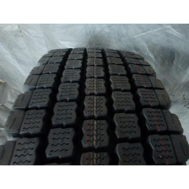 BRIDGESTONE（ブリヂストン） 11R22.5 16PR 冬 V-STEEL STUDLESS W910
