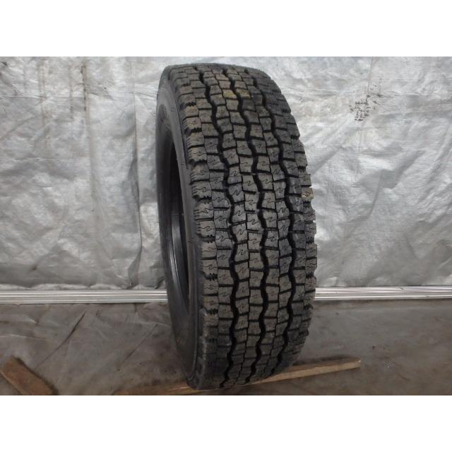 人気の定番 DRS SP080R 245/70R19.5 136/134J 未走行再生 1本のみ スタッドレスタイヤ