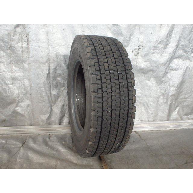UT0790-ブリヂストン W901 245/70R19.5 136/134J 中古 1本のみ 