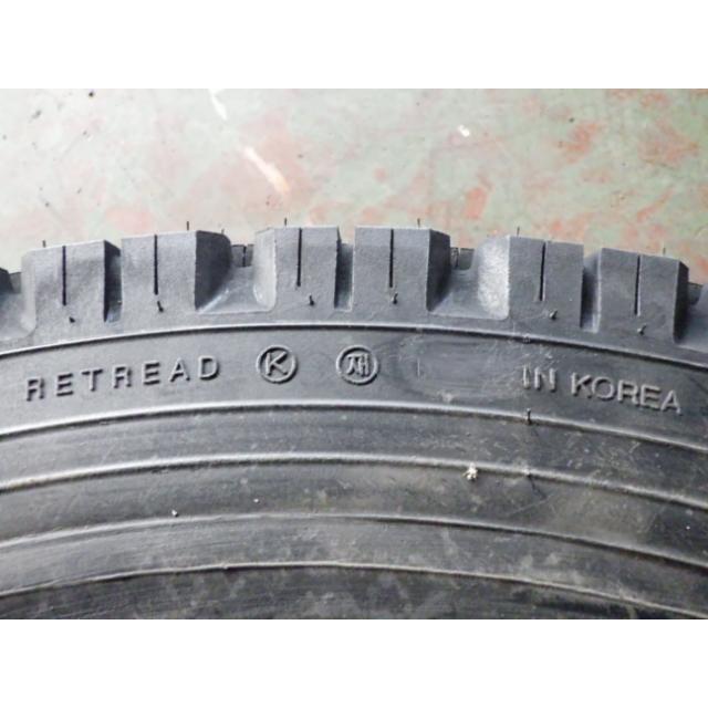 11R22.5 16PR DAEHO 冬 DH355S 未走行再生 2本セット スタッドレスタイヤ 11/22.5 11-22.5 UT2758 |  | 04
