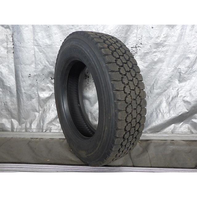 225/70R19.5 130/128J 中古再生 7分山 1本のみ スタッドレスタイヤ 