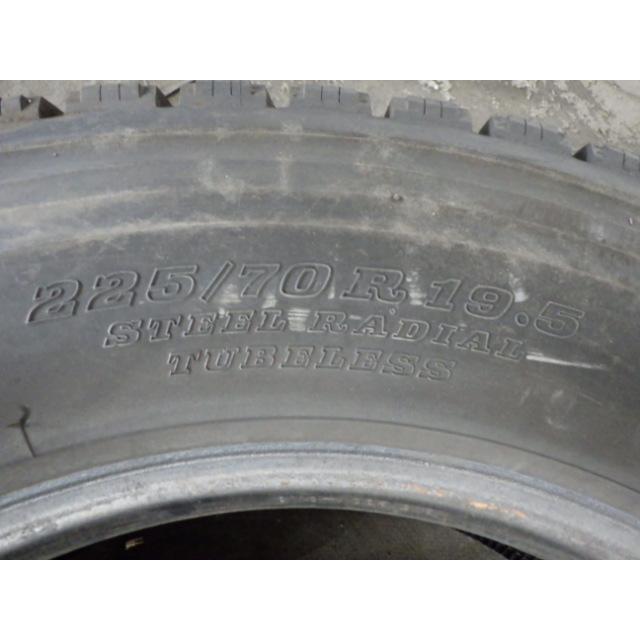 225/70R19.5 130/128J 中古再生 7分山 1本のみ スタッドレスタイヤ 