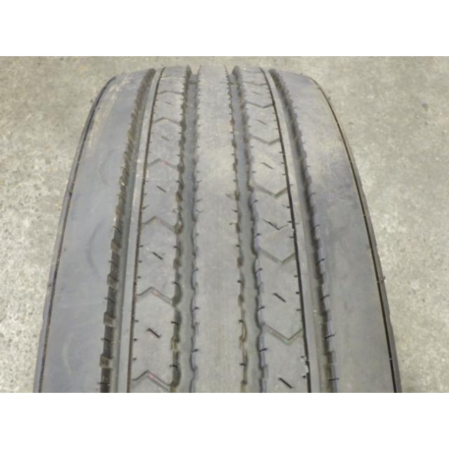 275/80R22.5 151/148J ダンロップ DUNLOP 夏 SP330 中古 7分山 2本セット サマータイヤ 2024年製 日本製 275/80/22.5 275/80-22.5 UT3261 | DUNLOP | 04
