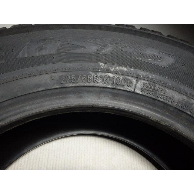 新品未使用スタッドレスタイヤ TOYO TIRES（トーヨータイヤ） 225/65R16 100Q 冬 オブザーブ OBSERVE