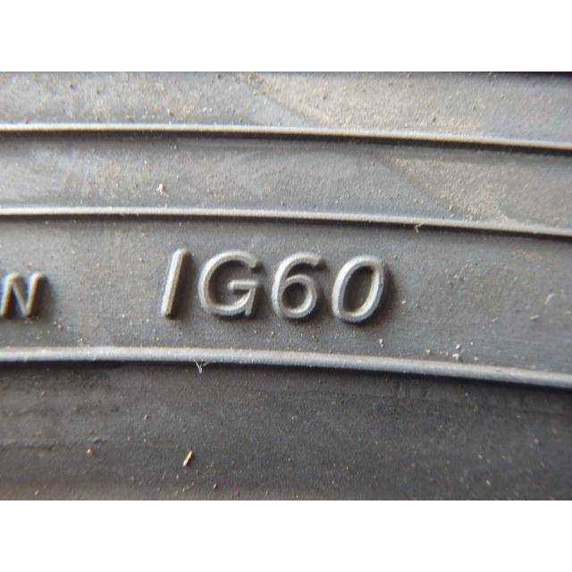 アイスガード 6 215/60R18 98Q ヨコハマ 冬 ice GUARD iG60 未使用 4本
