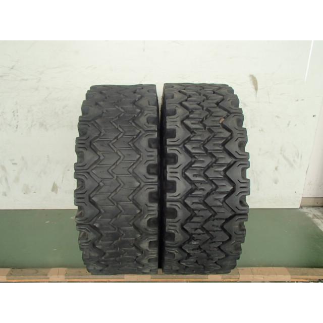 DUNLOP（ダンロップ） 250-15 16PR DUNLOP POWERSNOW 中古 2本セット