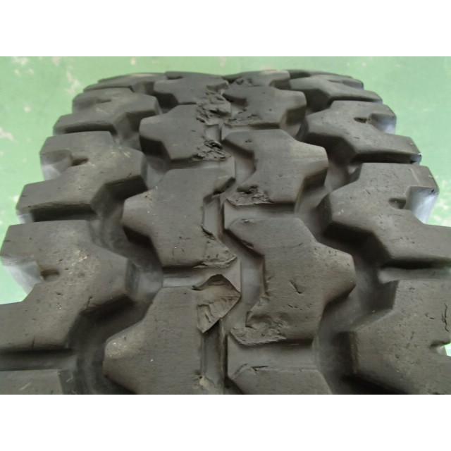 28×9-15 12PR ブリヂストン BRIDGESTONE INDUSTRIAL SNOW01 IS01 中古 2本セット フォークリフト スノータイヤ 28×9/15 X0809 | BRIDGESTONE | 02