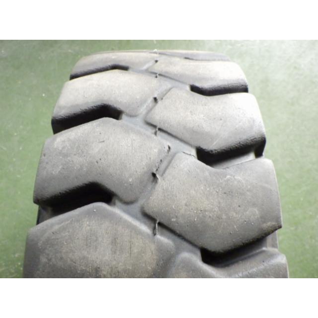 18×7-8 /4.33 ADVANCE Solid-Super-Lug OB-502 中古 2本セット フォークリフト ノーパンク X1531 |  | 04