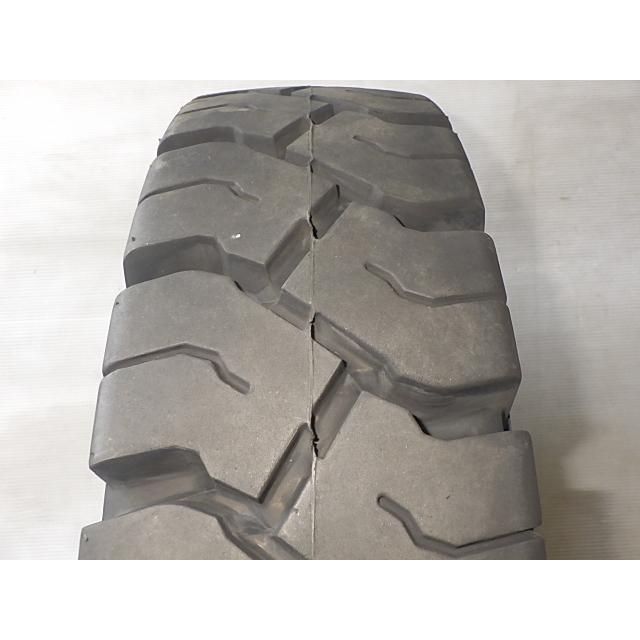 7.00-12 /5.00S COSMO SOLIDEAL MAGNOM 中古 1本のみ フォークリフト ノーパンク X1788 |  | 03