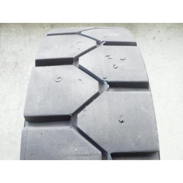 28×9-15 15×7.00T FRC AirBOSS 中古 2本セット フォークリフト ノーパンク 28×9/15 X1824 |  | 02