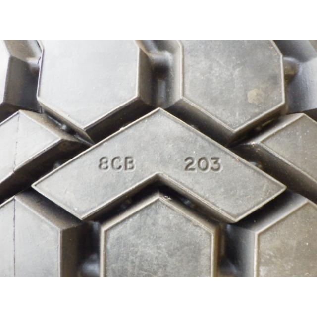 250-15 /7.00  8CB 203 中古再生 9.9分山 1本のみ フォークリフト ノーパンク スノー 250/15 X1826 |  | 03