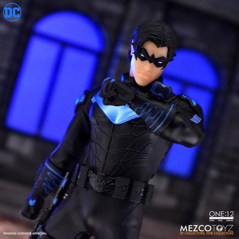 DC ワン12コレクティブ ナイトウィング 1/12スケール アクションフィギュアの画像