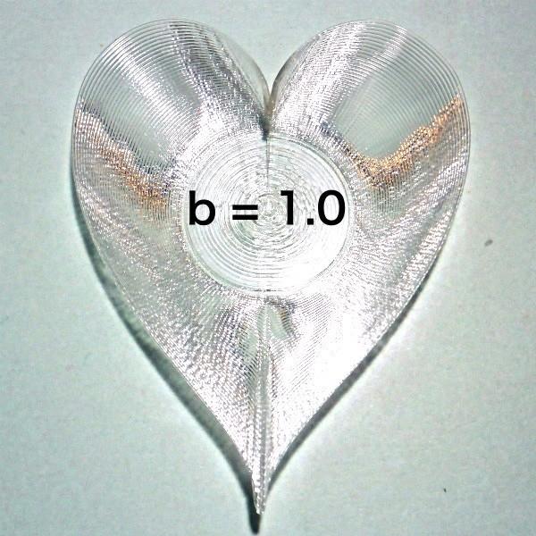 3Dデザイン小皿 いろんなハート形の 透明で輝く かる〜い おしゃれな 豆皿 容器 入れ物 (螺旋3D印刷品) |  | 05